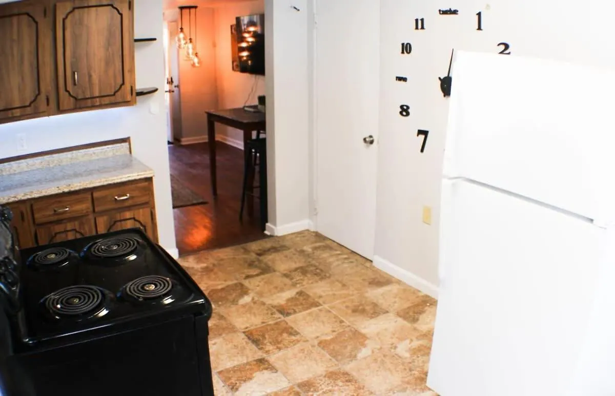 Newly Renovated 2-Bed Near Downtown-North Shore Pittsburgh 0*,  United States
